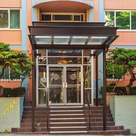 Hubble Place Condos